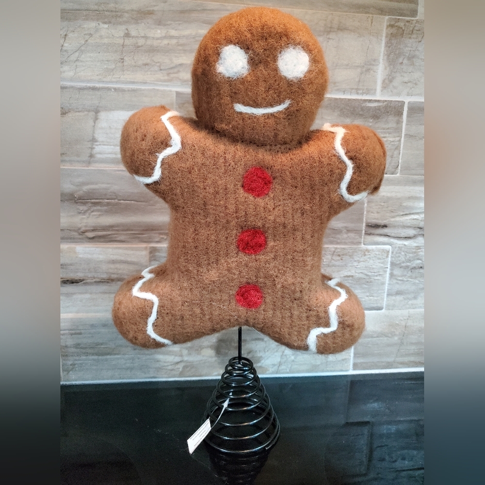 Pottery Barn Mr. Spice Tree Topper